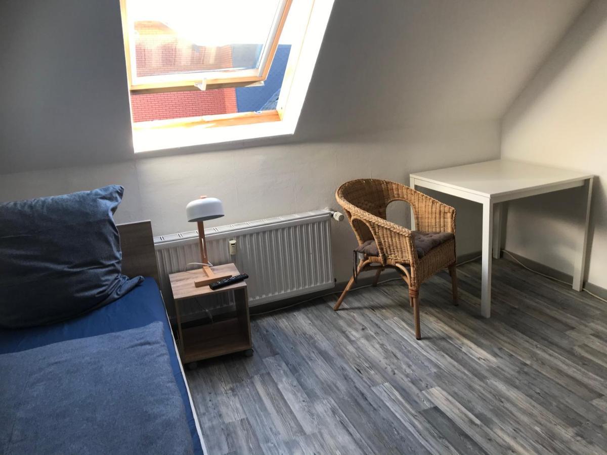 Monteur - Privat Zimmer Langerwehe Geich エクステリア 写真