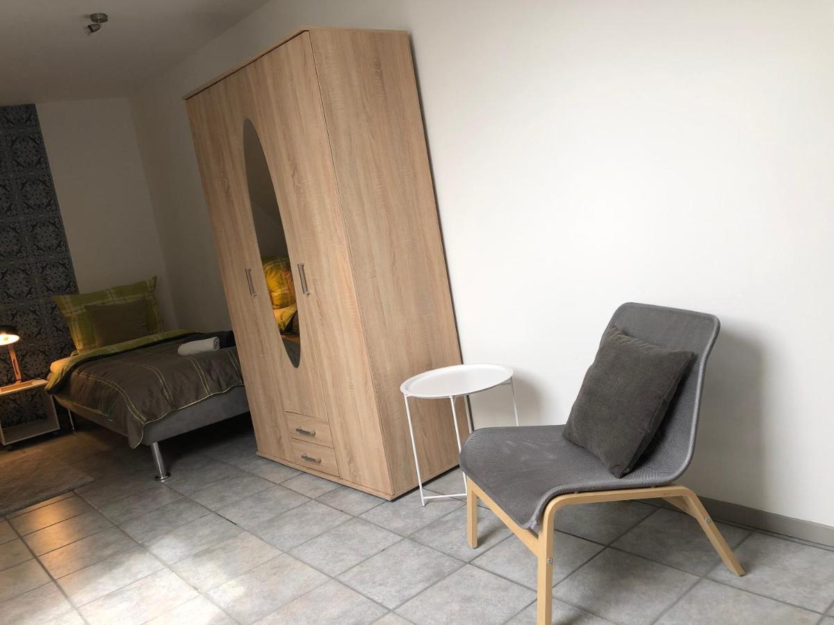 Monteur - Privat Zimmer Langerwehe Geich エクステリア 写真